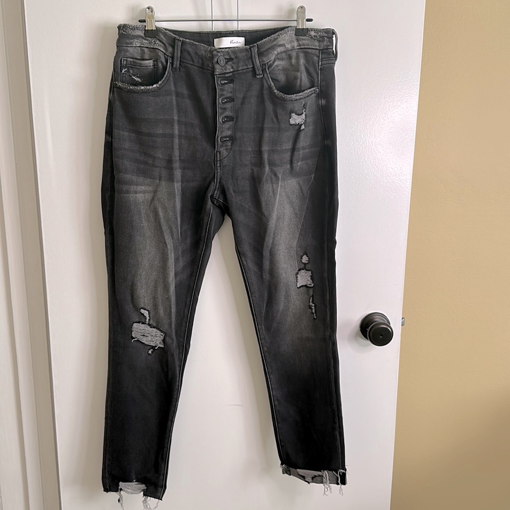 NEW KanCan size 15/31 Distressed black/grey jeans